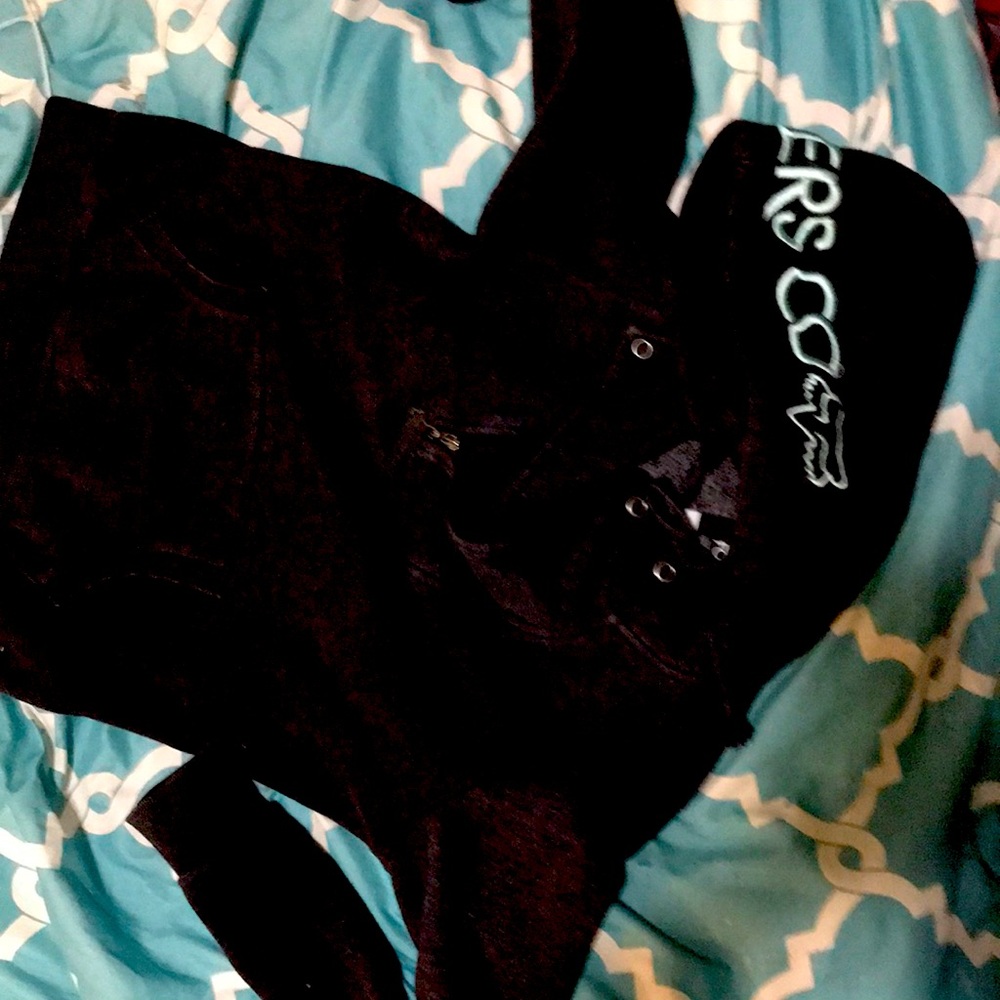 Women’s large fox racing sweater fits small